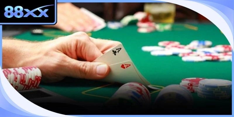 Hội viên đang tiến hành các bước xác thực mã bảo mật trên ứng dụng